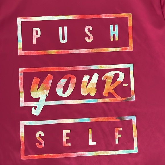 All in Motion Set of 3 Tshirts and 1 pair of shorts - Picture 2 of 10